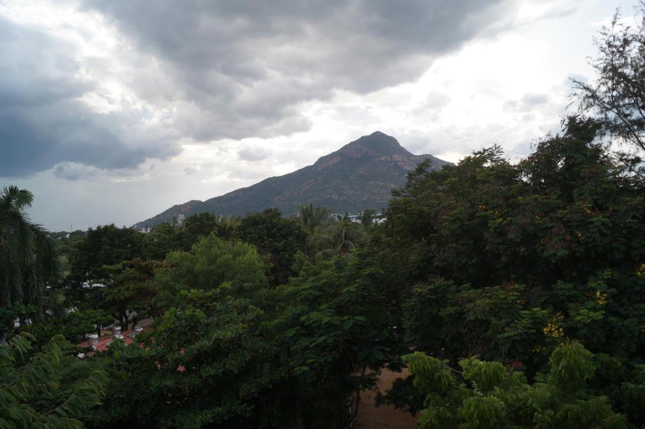 Hotel Siva Sakthi Tiruvannamalai Exterior photo