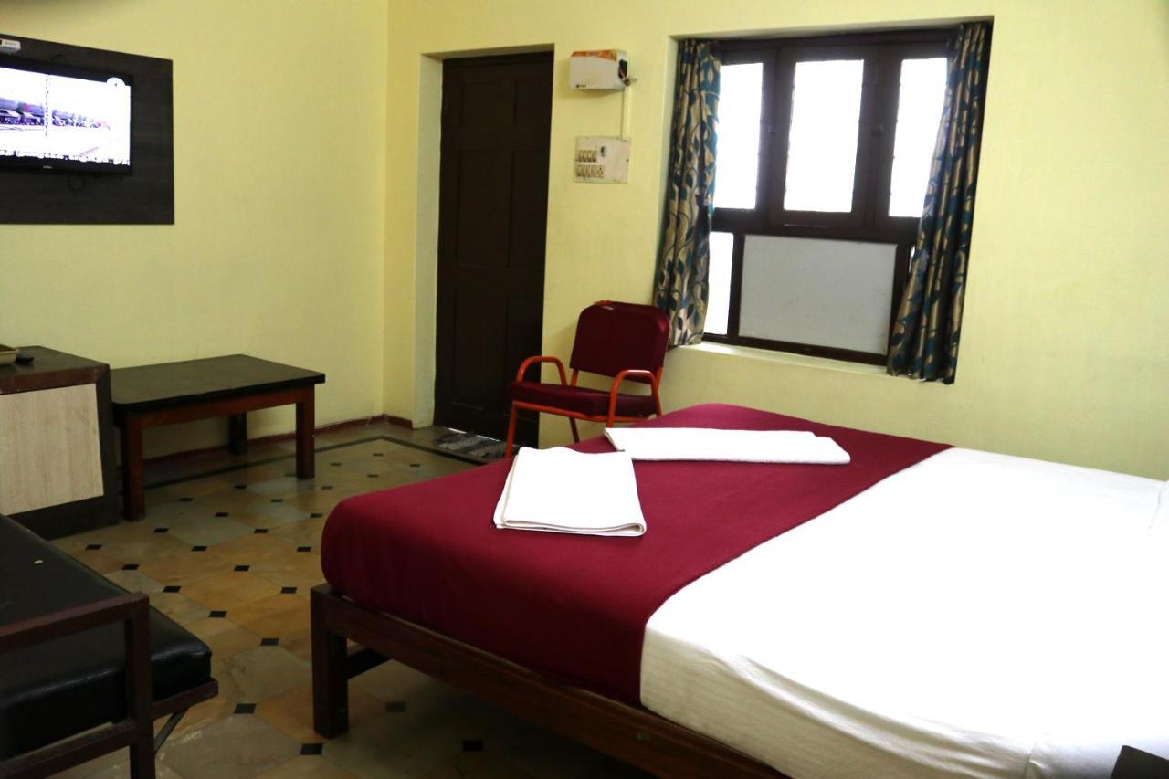 Hotel Siva Sakthi Tiruvannamalai Exterior photo