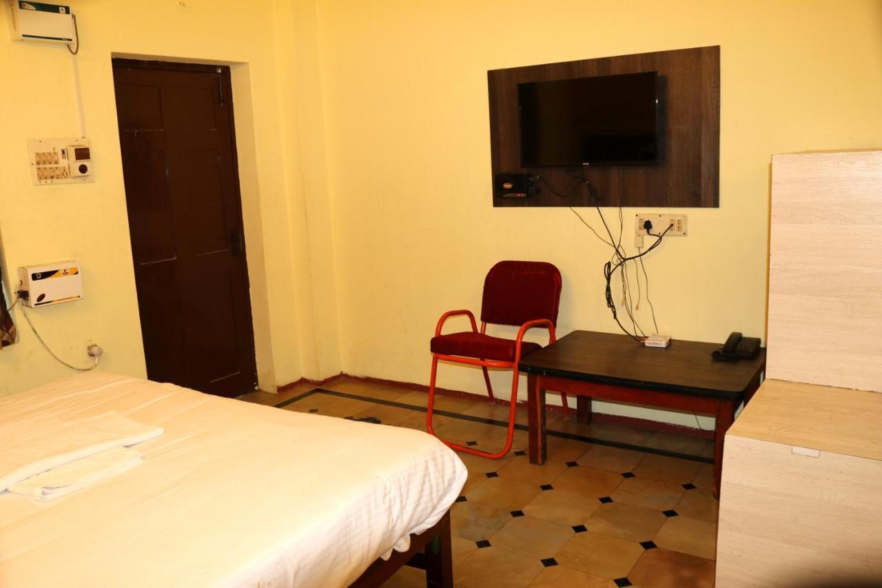 Hotel Siva Sakthi Tiruvannamalai Exterior photo